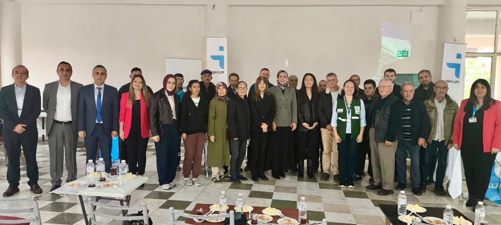 Manisa’da İŞKUR, SGK ve Yeşilay’dan Vatandaşlara Bilgilendirme Toplantısı