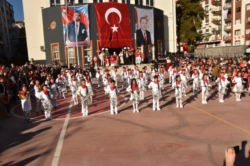 Halil Yurtseven İlkokulu’nda 29 Ekim coşkusu zirveye çıktı