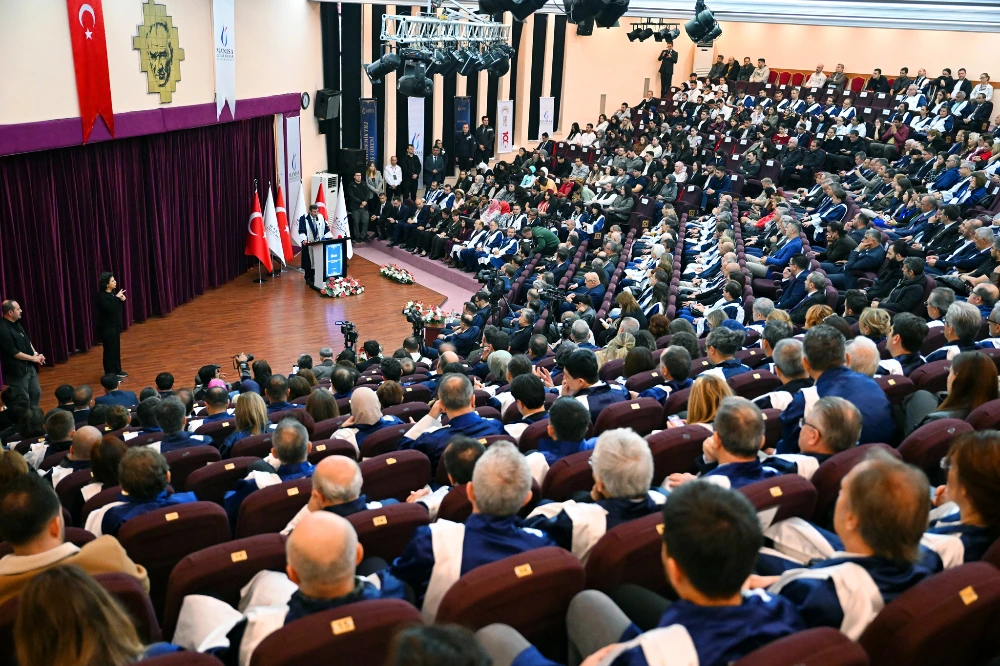 MCBÜ Yeni Akademik Yıla Cumhurbaşkanı Yardımcısı Cevdet Yılmaz’ın Katılımıyla Başladı