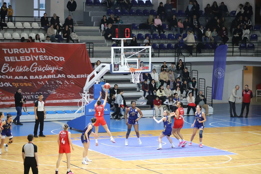 Turgutlu Belediyesi kadın basketbol ve voleybolda güldü