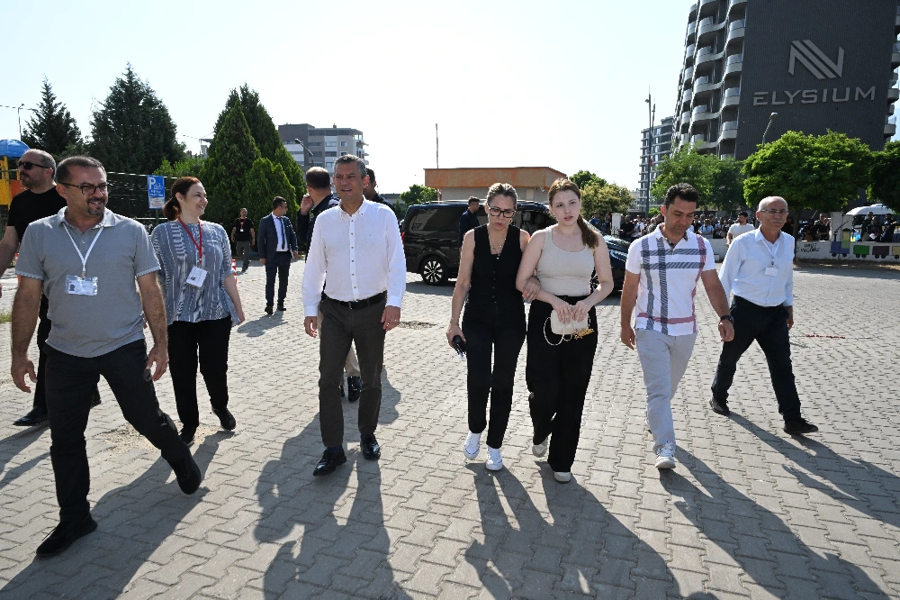 Özgür Özel, Ferdi Zeyrek’in Kızını Sınav Sabahı Yalnız Bırakmadı