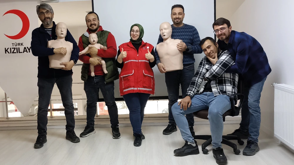 Türk Kızılay’dan İlk Yardım Eğitimleriyle Hem Bilinçlendirme Hem Destek