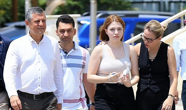 Ferdi Zeyrek’in Kızı Nehir, YKS’de Mimarlık Hayaline Ulaştı