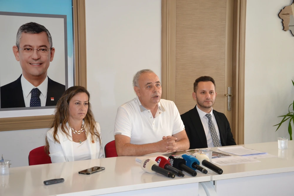 Özalper: “CHP’de Amaç Ufak Tefek Kan Değişiklikleri”