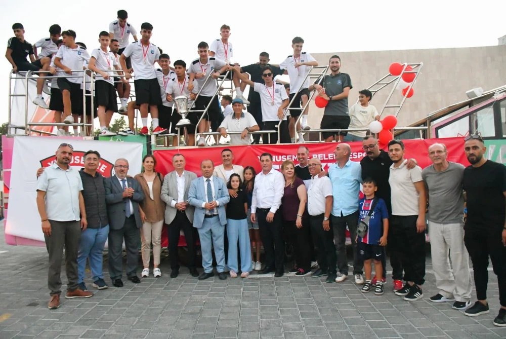Yunusemre Belediyespor U17 Şampiyonluğu Manisa’ya Armağan Etti